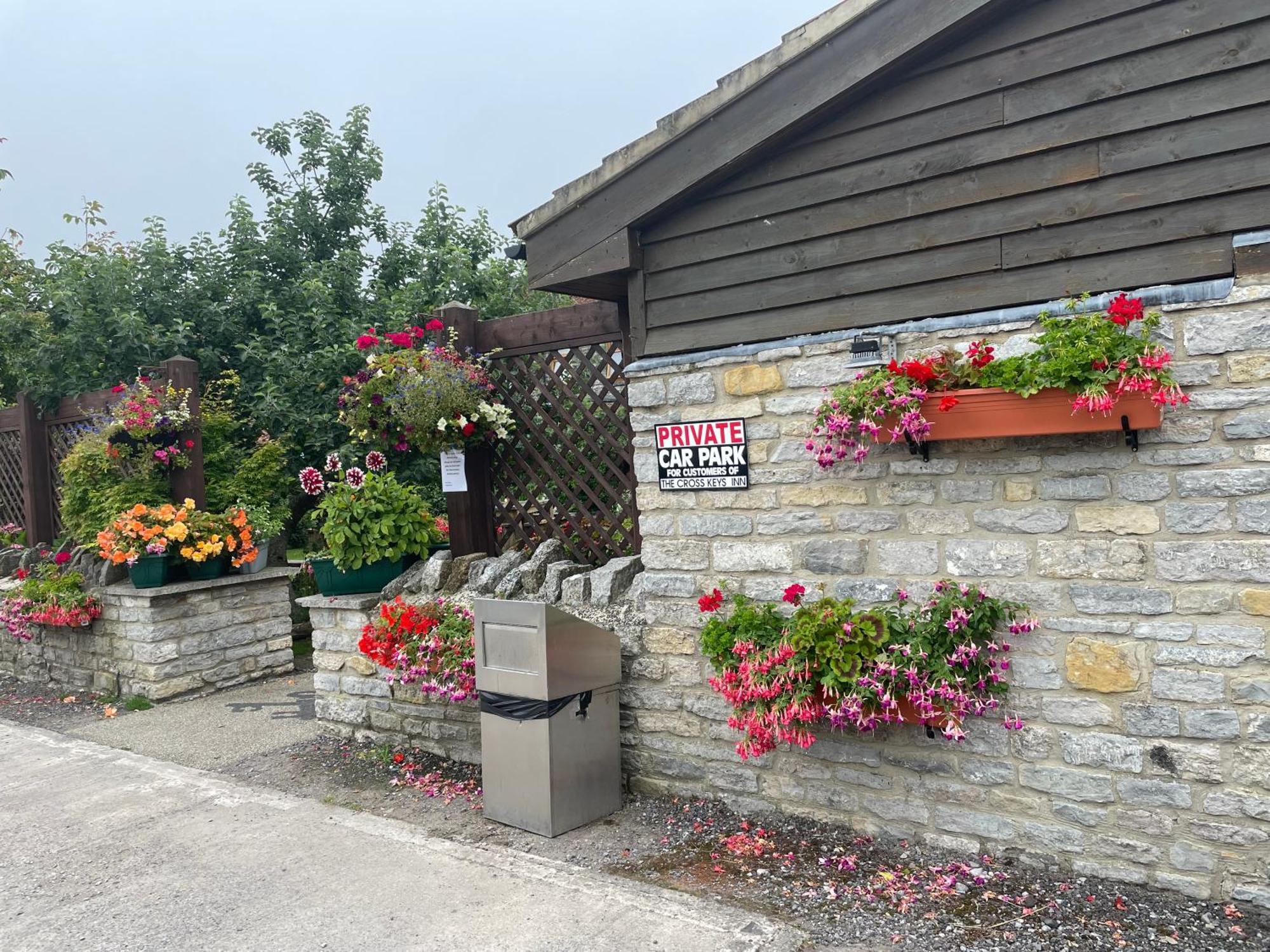 Cross Keys Inn Lydford-on-Fosse Exterior photo